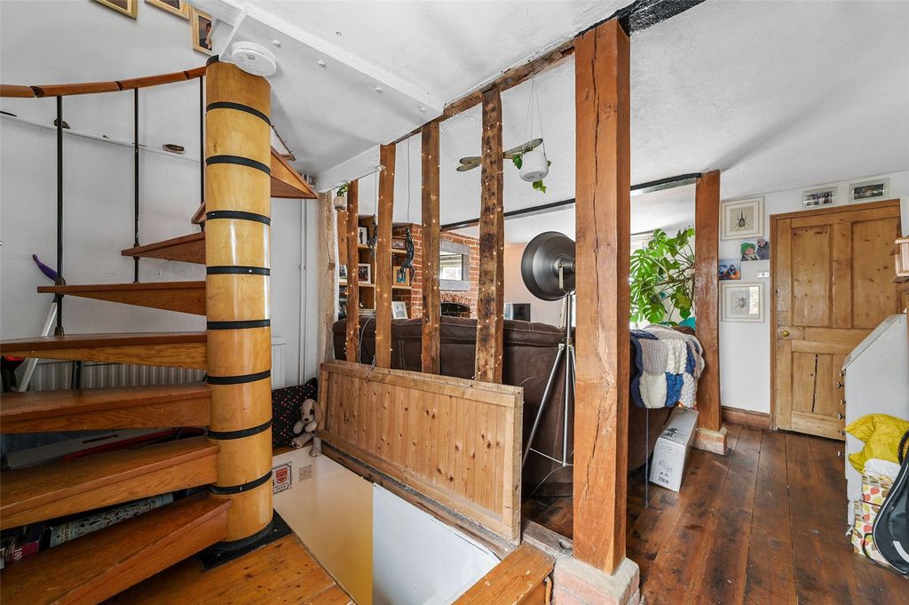 Property photo 3 of 12 Picture No. 05