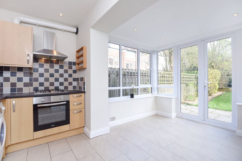 Property photo 3 of 6 Picture No. 13