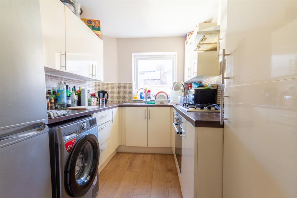 Property photo 2 of 9 Img_0894-Hdr.Jpg