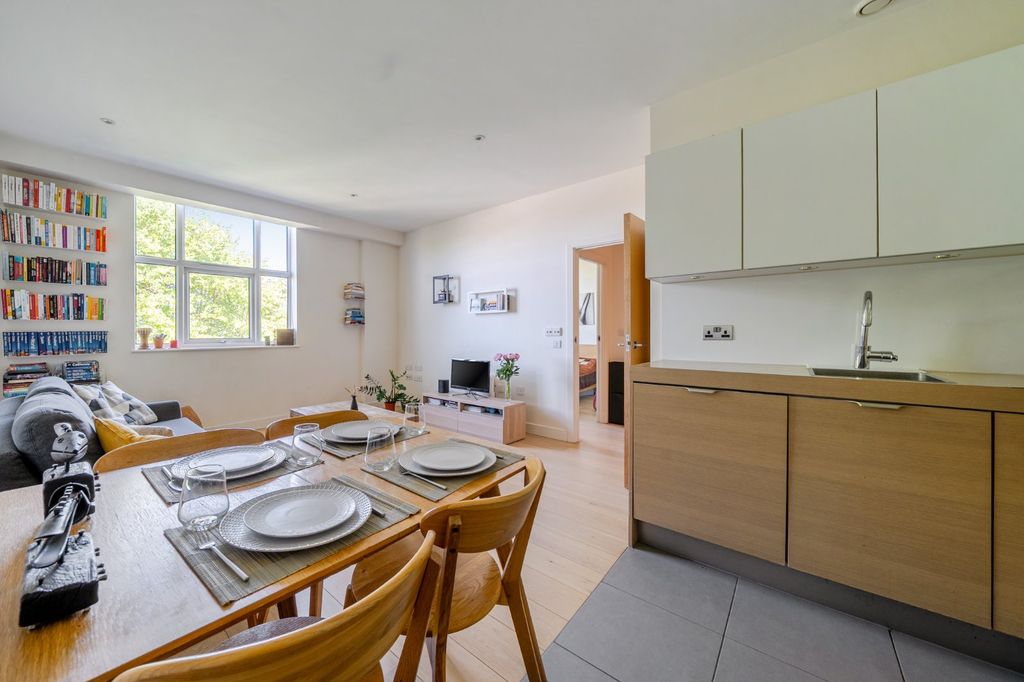 Property photo 2 of 12 Picture No. 03