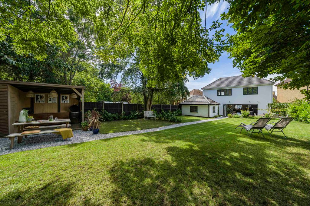 Property photo 1 of 15