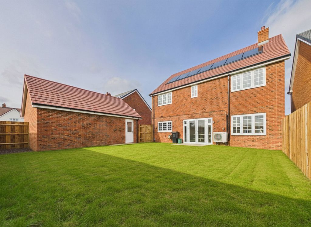 Property photo 3 of 31