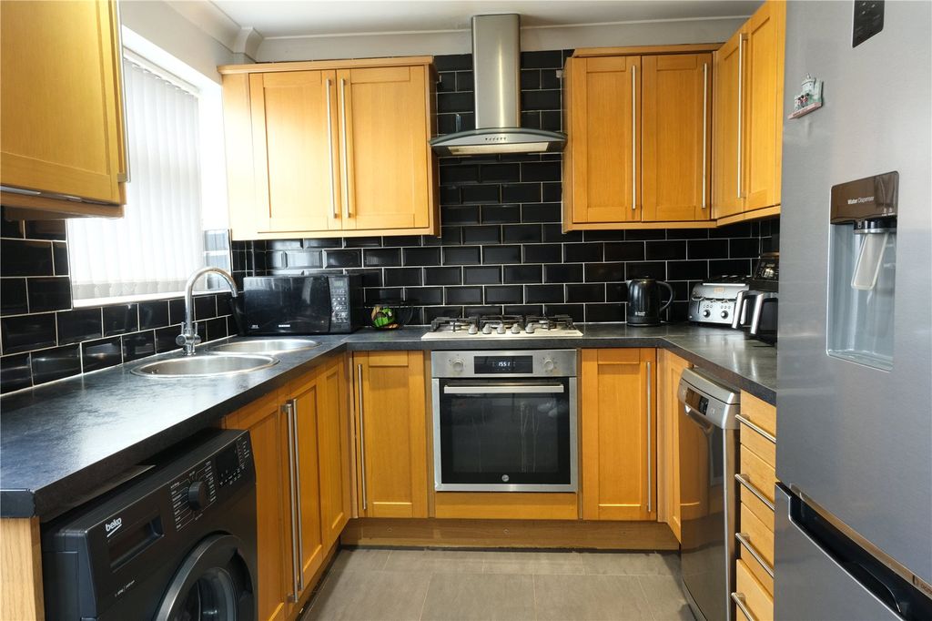 Property photo 3 of 9 Picture No. 02