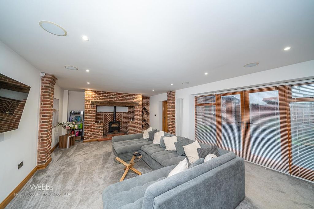 Property photo 3 of 24 Webbs (2 Of 72).Jpg