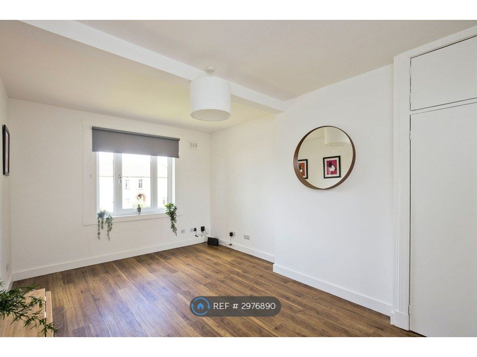 Property photo 3 of 33