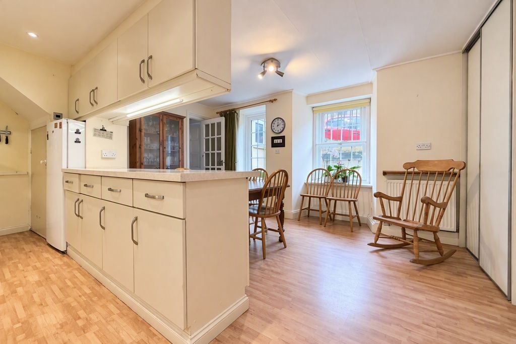 Property photo 2 of 28 Designer - 2026-10-07T175843.336