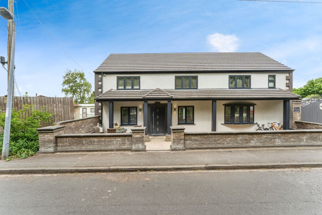Property photo 1 of 17