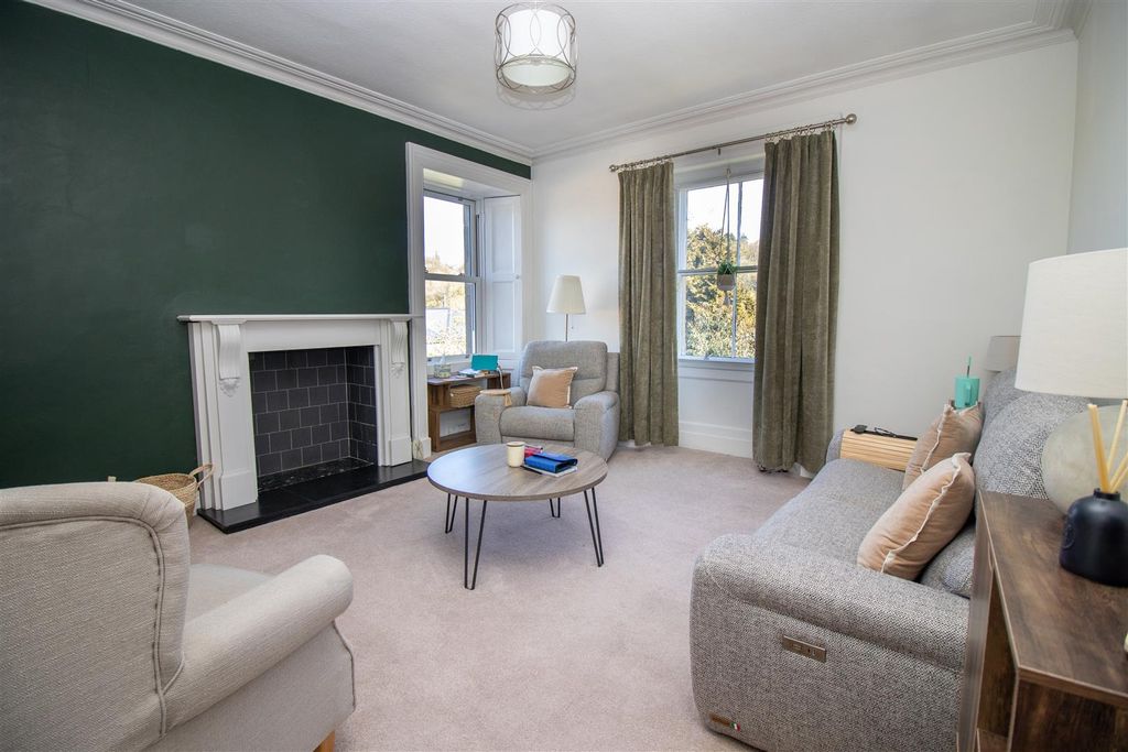 Property photo 2 of 37 Img_2419.Jpg