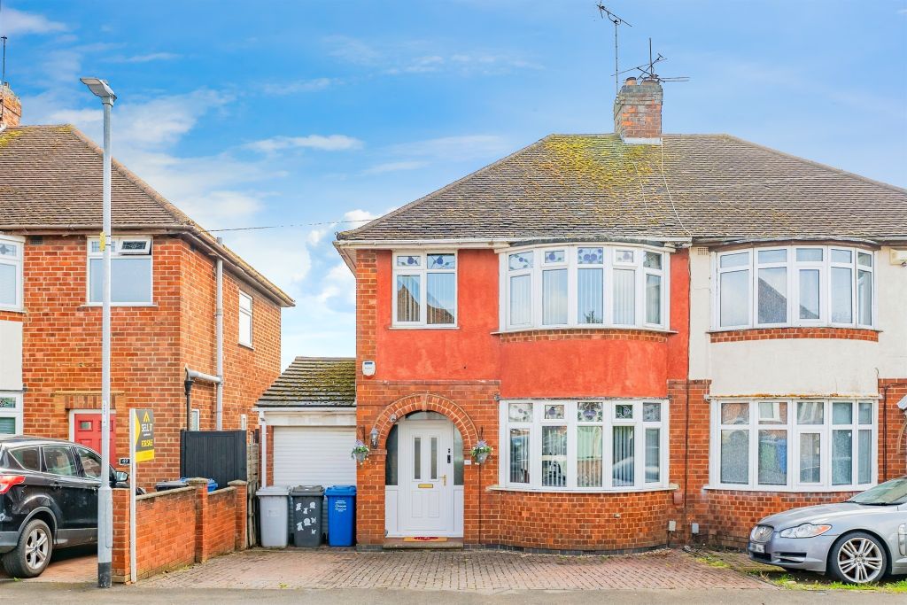 Property photo 1 of 17