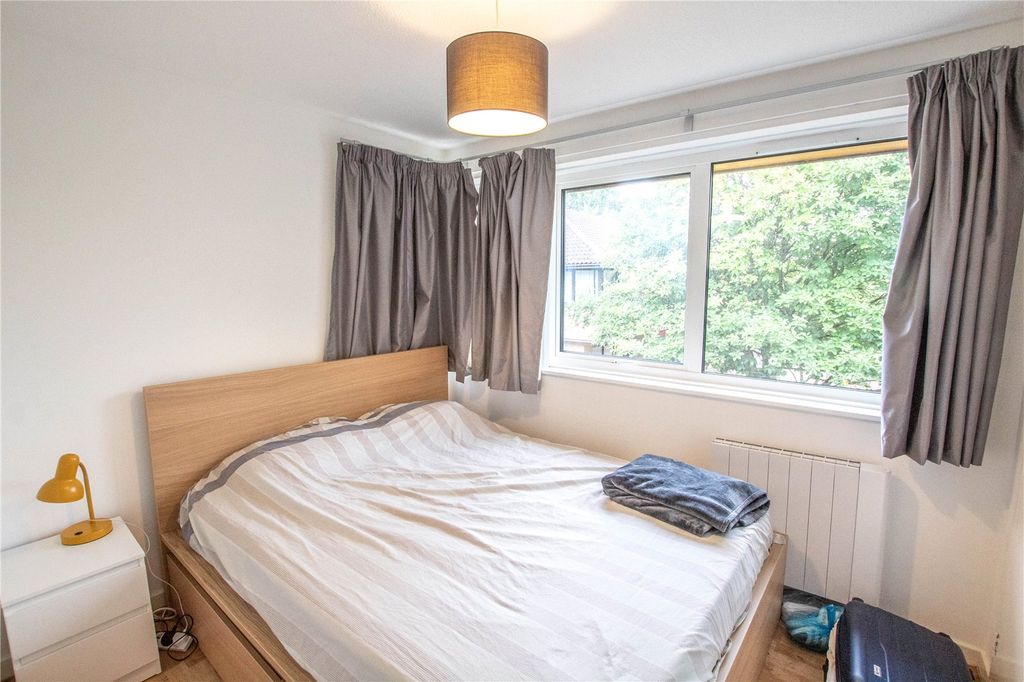 Property photo 3 of 10 Double Bedroom