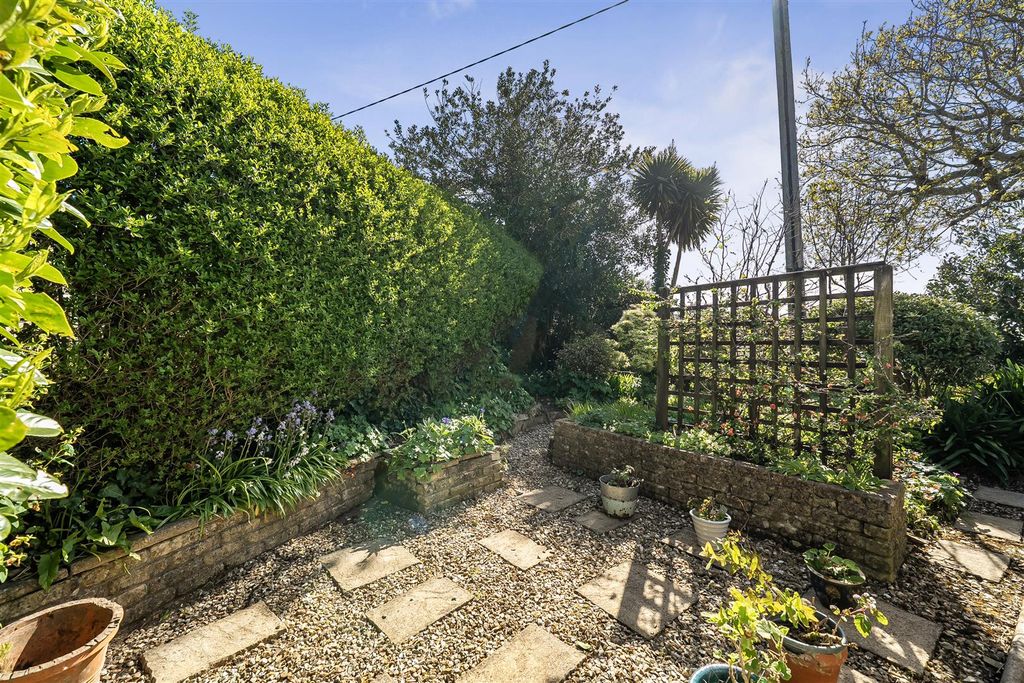 Property photo 3 of 20 1446439-29-69Eb3Ef71Ad79.Jpg