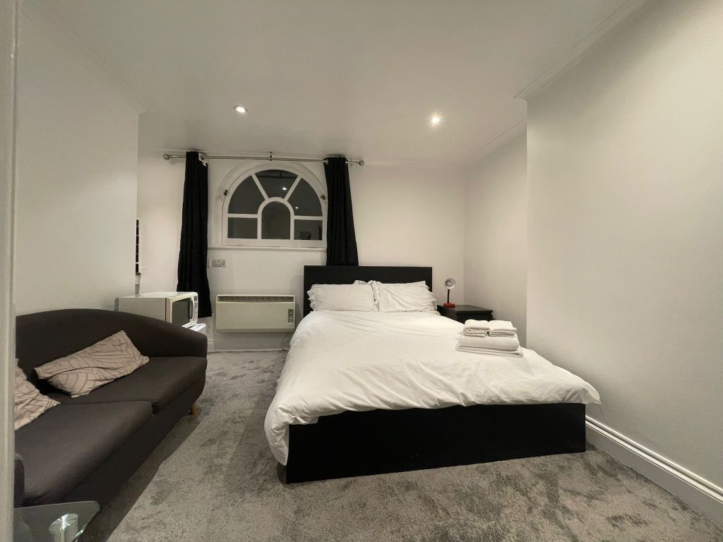 Property photo 2 of 4