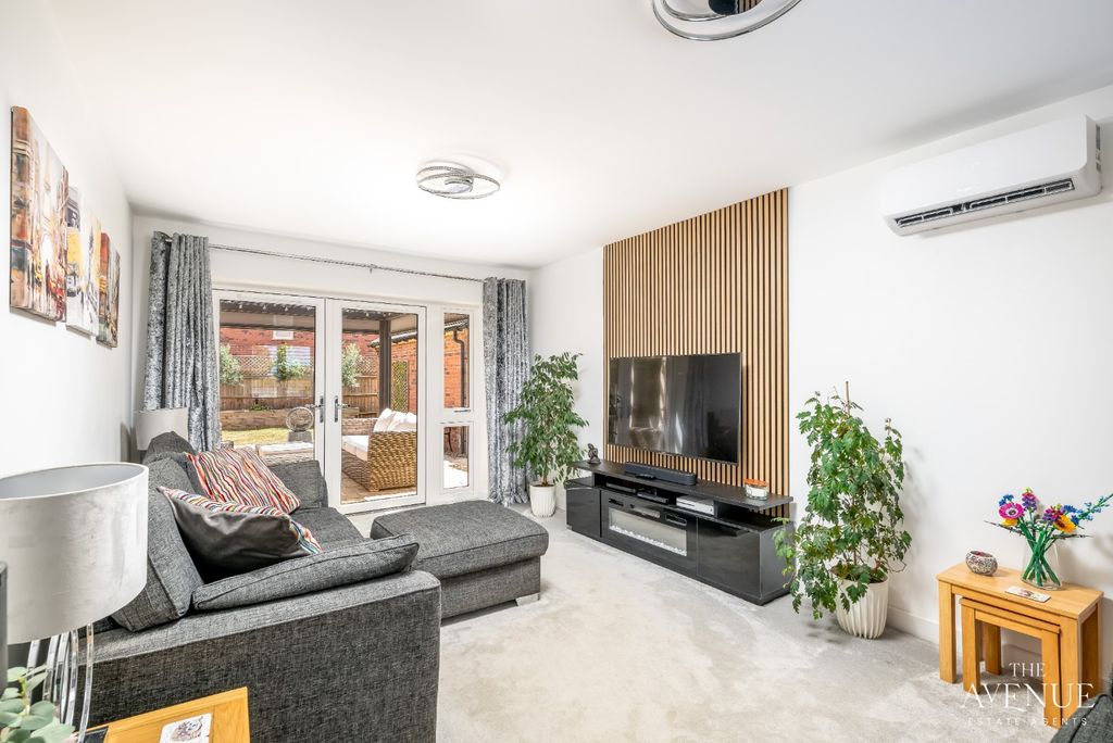Property photo 3 of 42 52381610