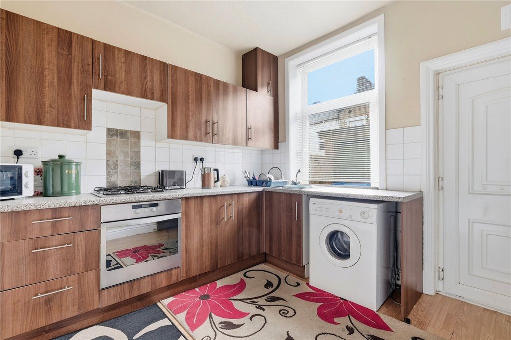 Property photo 2 of 13 Kitchen