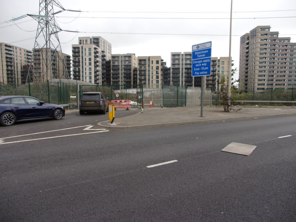 Property photo 1 of 5