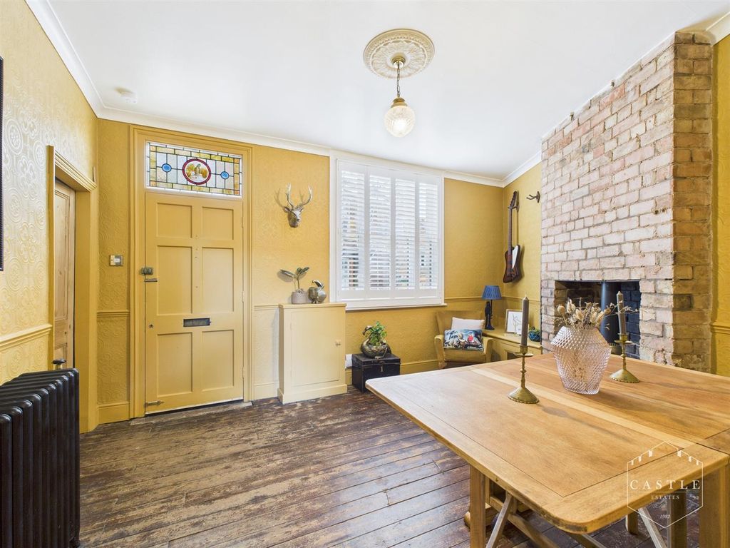 Property photo 3 of 18 Dining Room