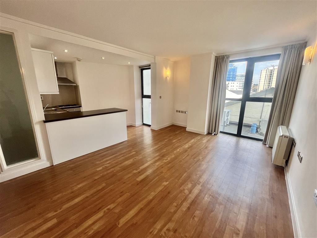 Property photo 2 of 8 Image