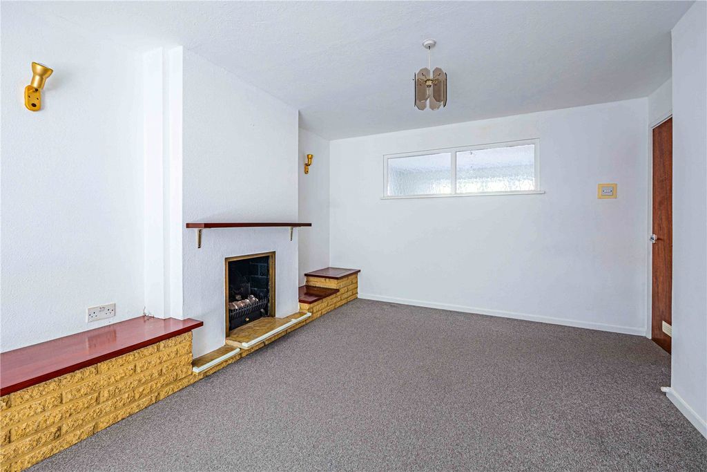 Property photo 2 of 27 Picture No. 20