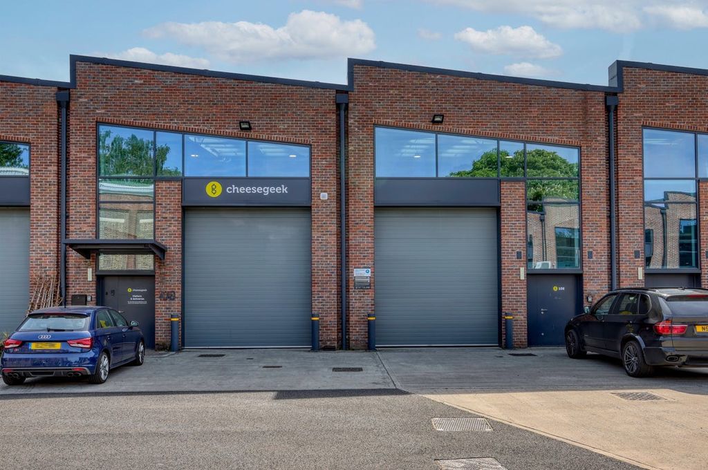 Property photo 1 of 8 Front Aspect