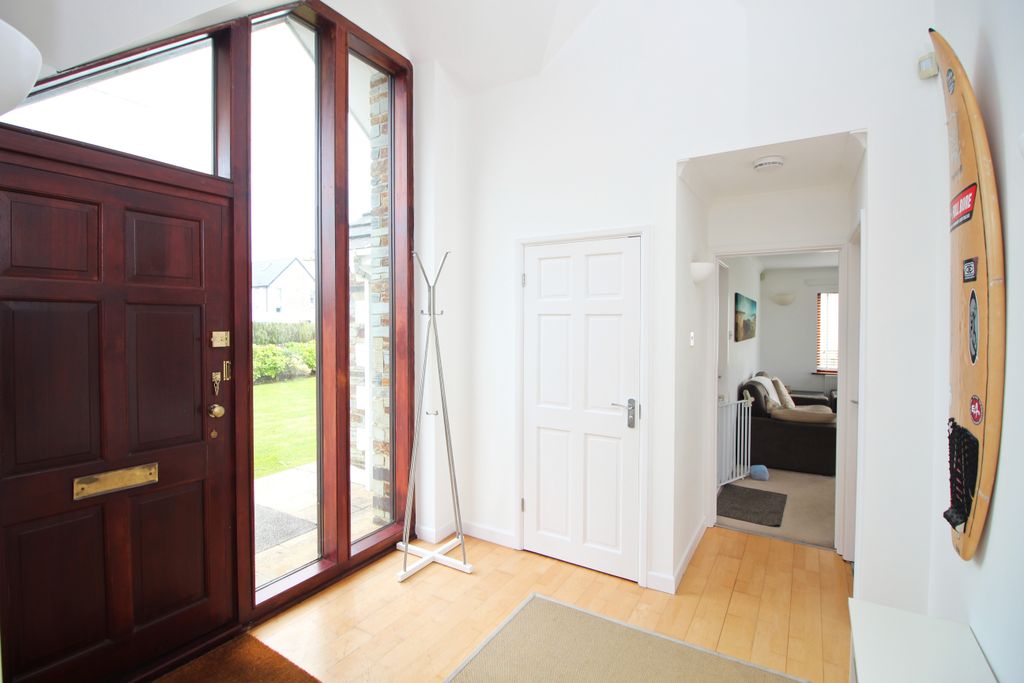 Property photo 2 of 15 Hall
