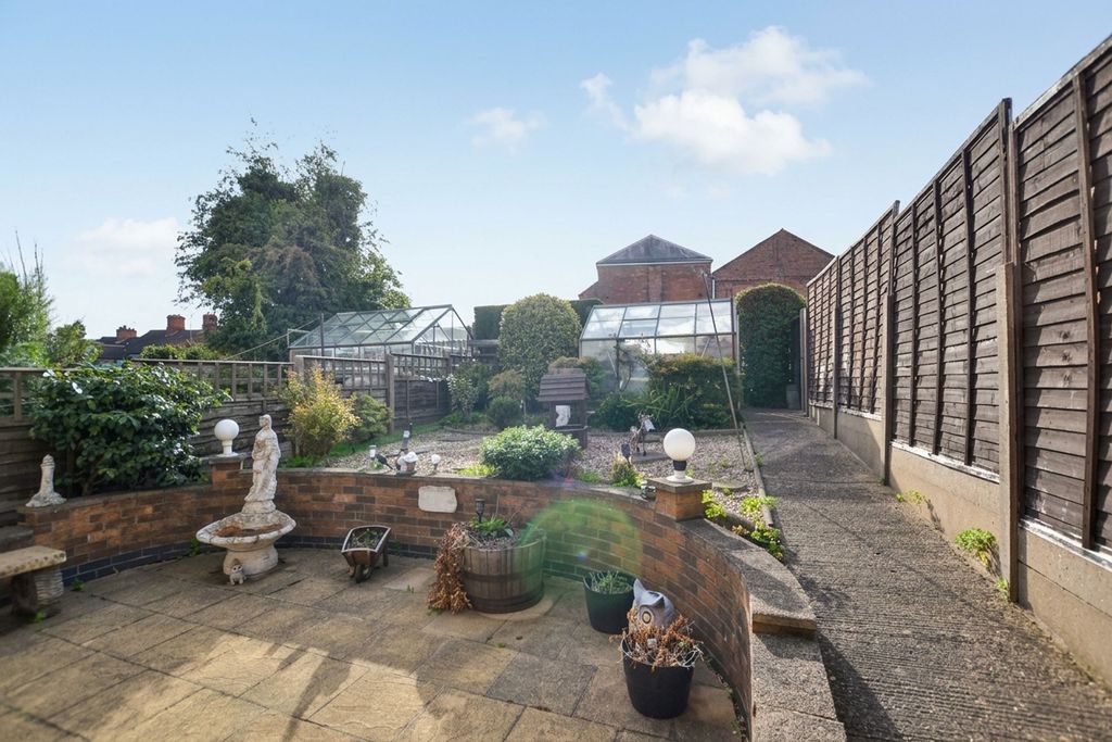 Property photo 3 of 21