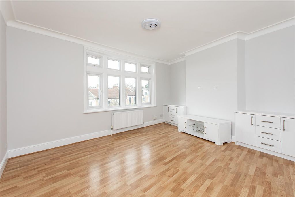 Property photo 3 of 13 Reception Room