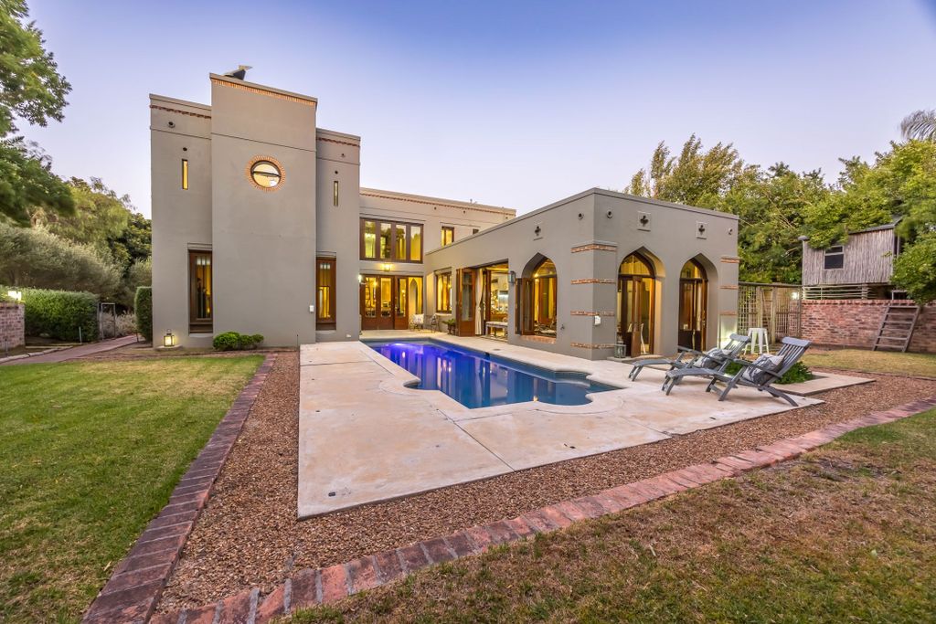 Property photo 1 of 55 Dbv1670091