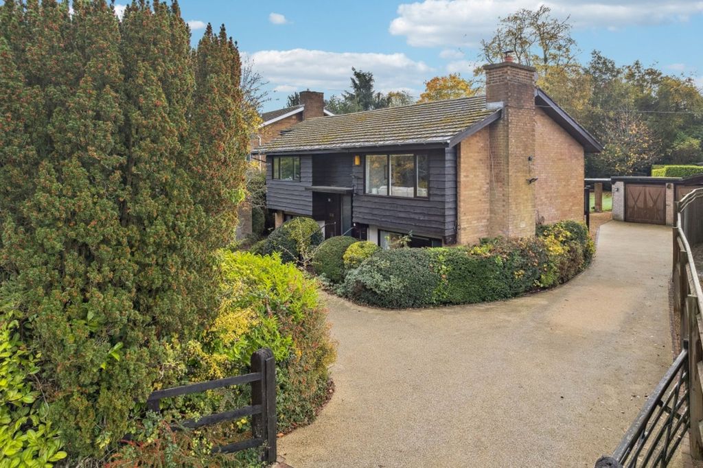 Property photo 1 of 37