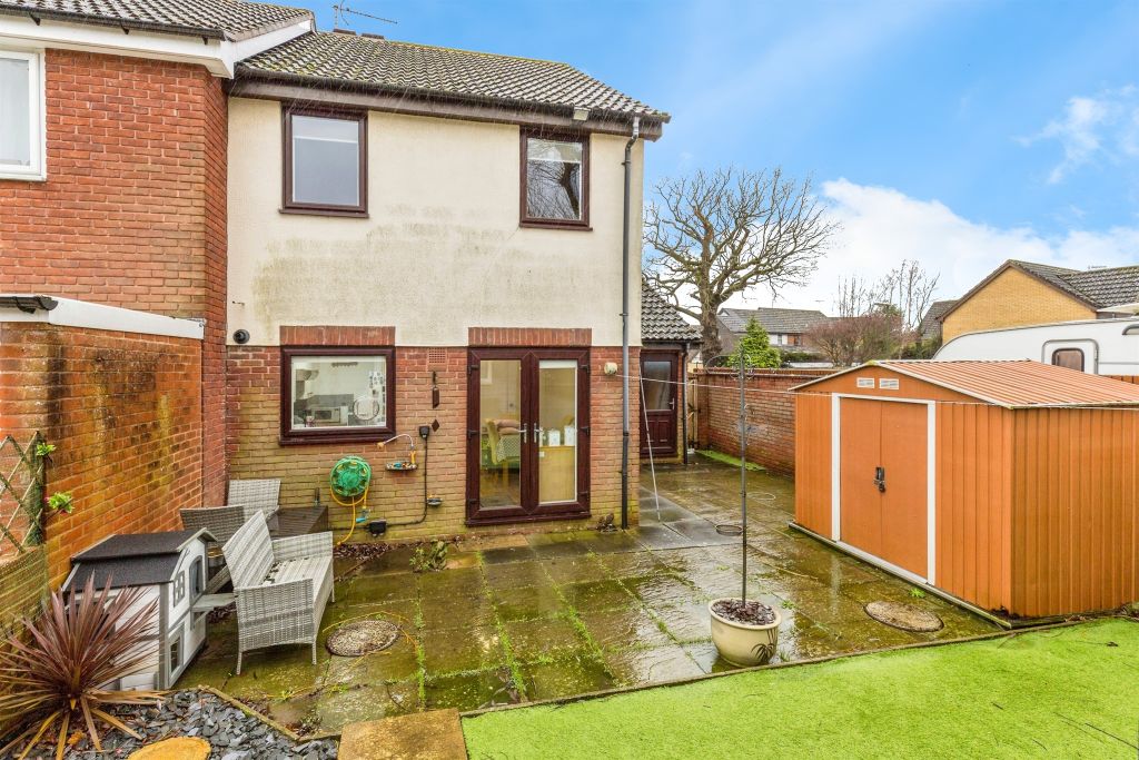 Property photo 2 of 20