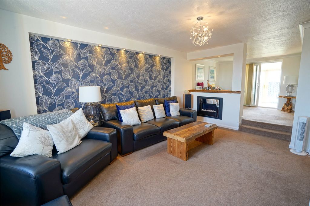 Property photo 3 of 30 Picture No. 21