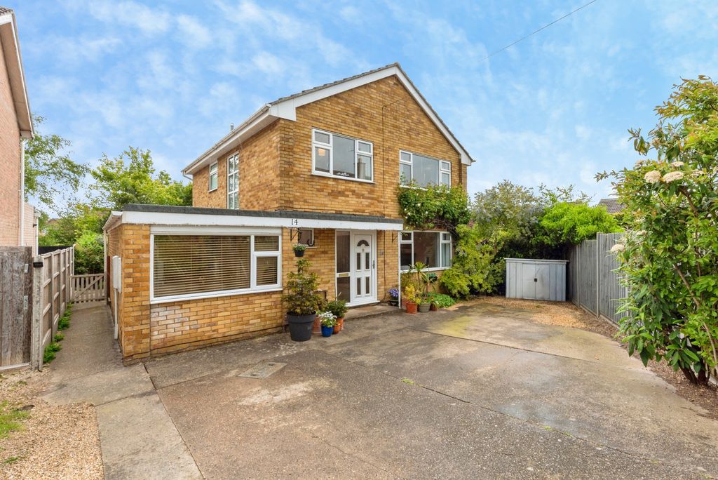 Property photo 1 of 20 14_Meadowdale_Crescent-41