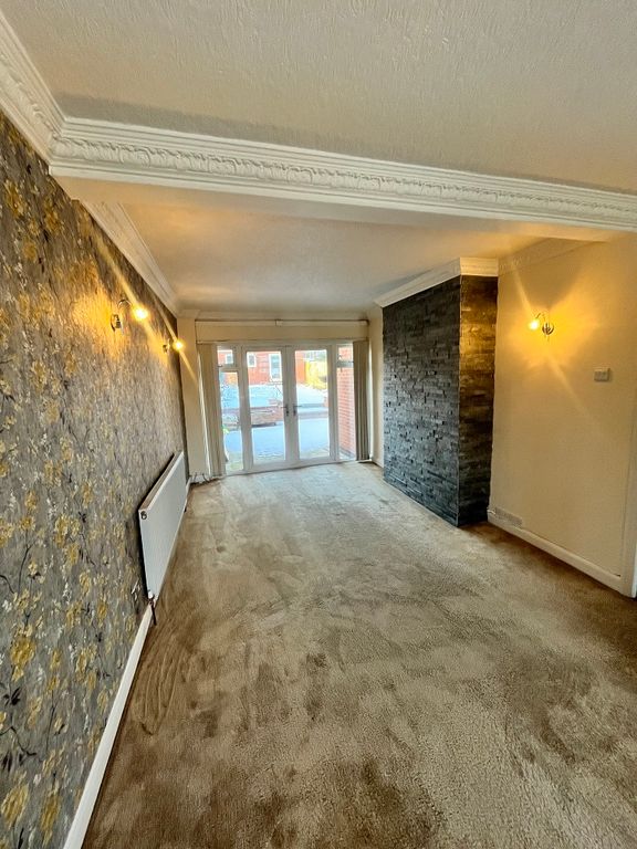 Property photo 2 of 15 Image