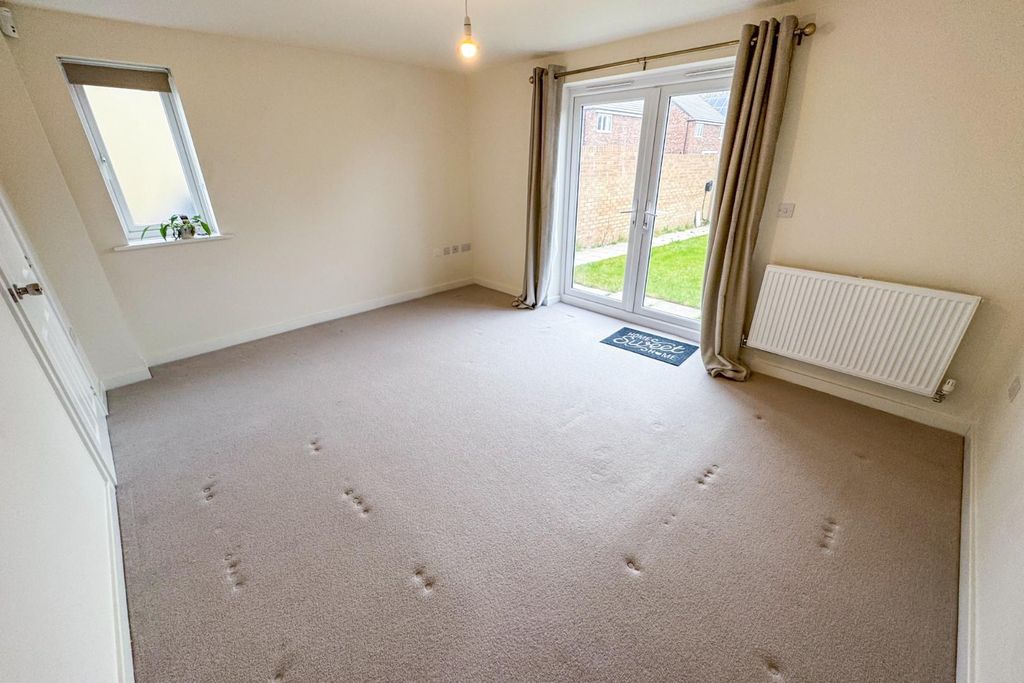 Property photo 3 of 18 3.Jpg