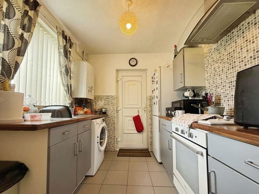 Property photo 3 of 17 c10E632c--4EE0-8C29-25984B6CE6Ec-19589-000007B6D31