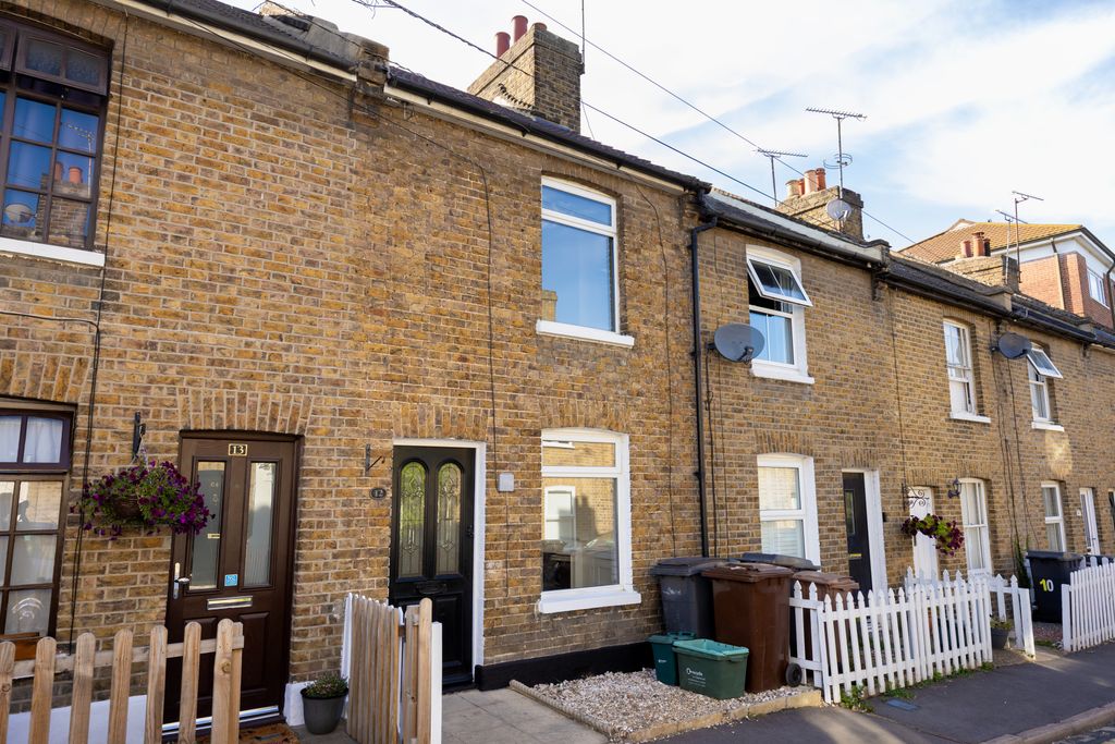 Property photo 1 of 26