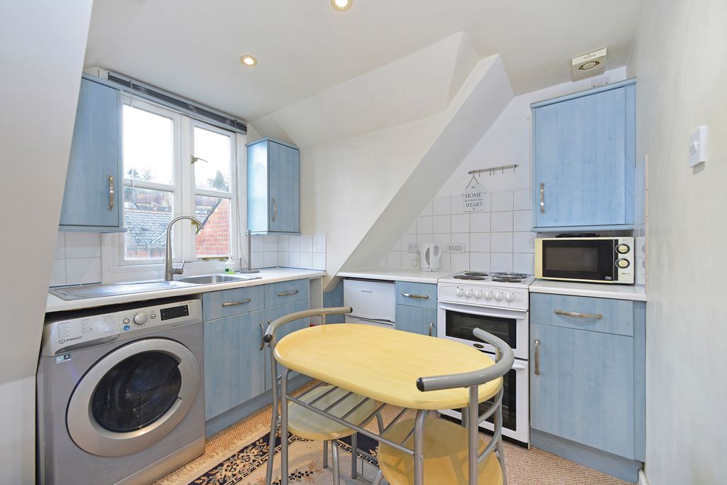 Property photo 2 of 9