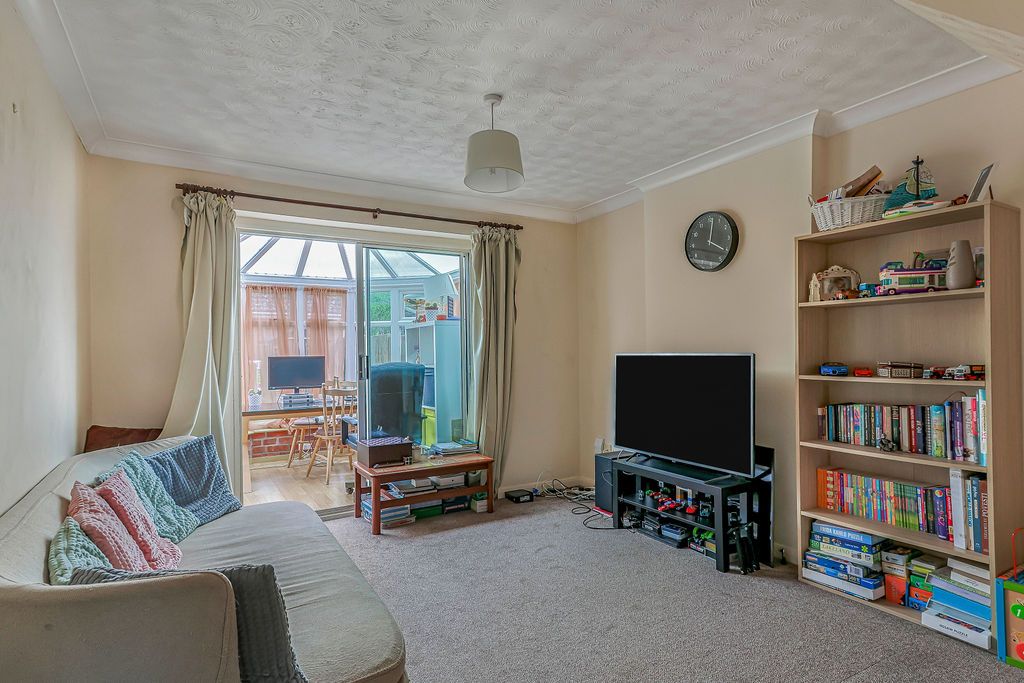 Property photo 3 of 17