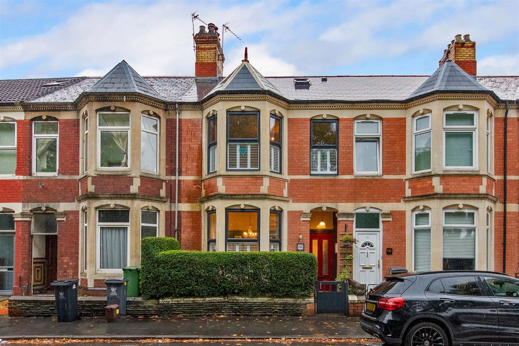 Property photo 1 of 38 Taff-Embankment-37.Jpg