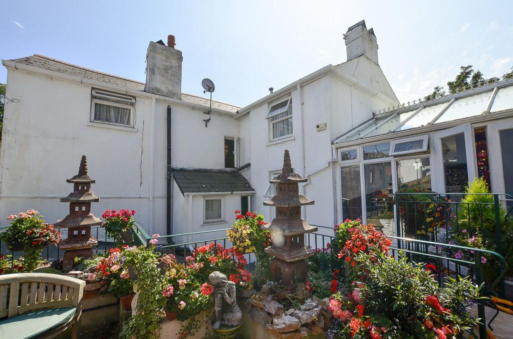 Property photo 3 of 29 Le Petit Chateau Rear Hse.Jpg