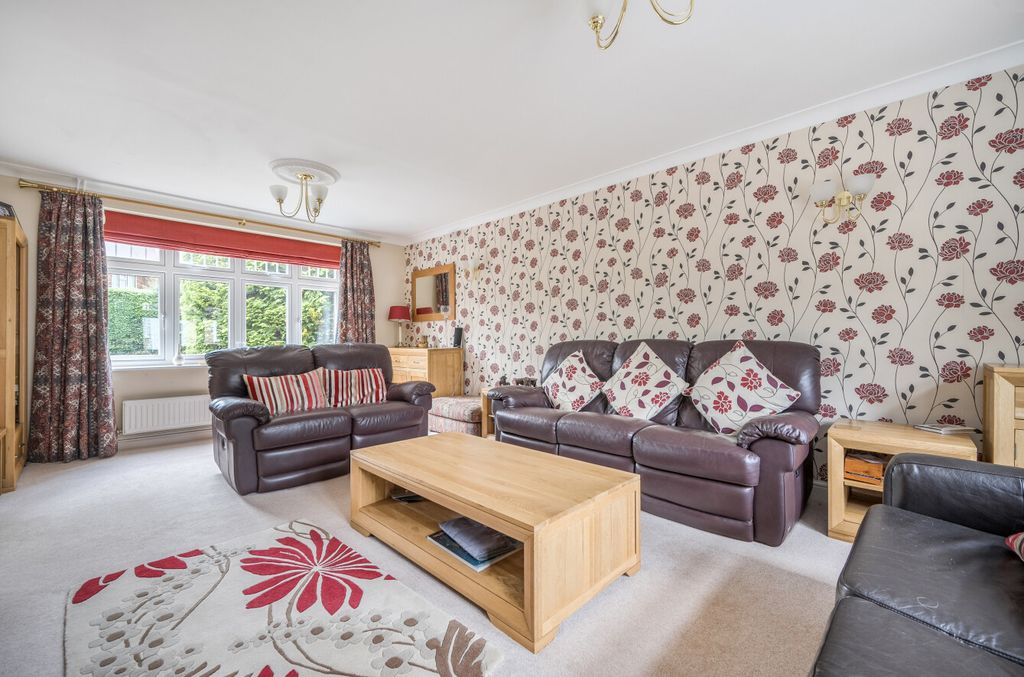 Property photo 3 of 35 1345481-22-68B725...