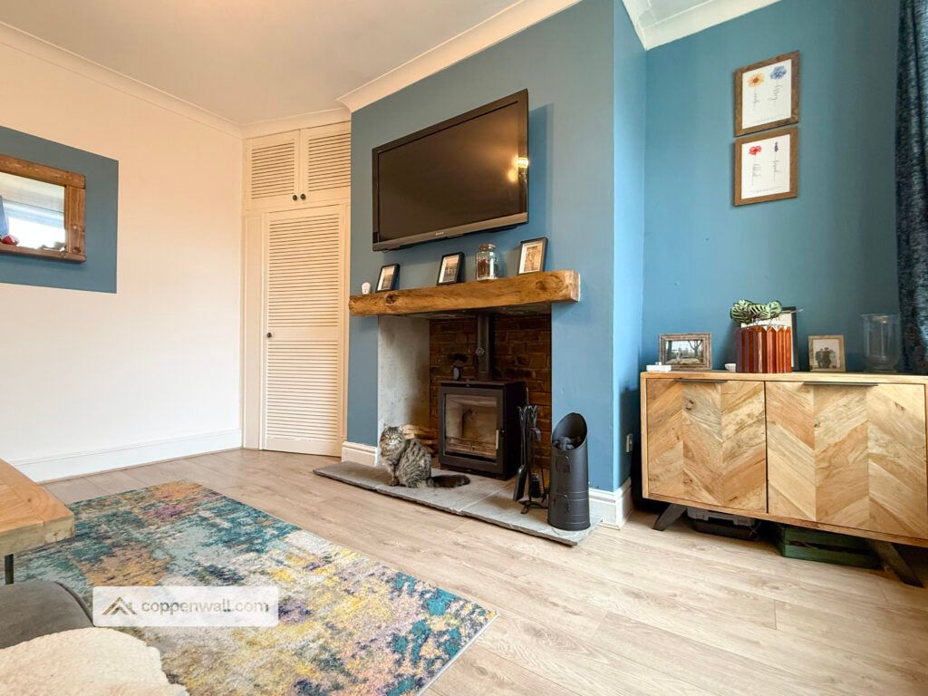 Property photo 2 of 32