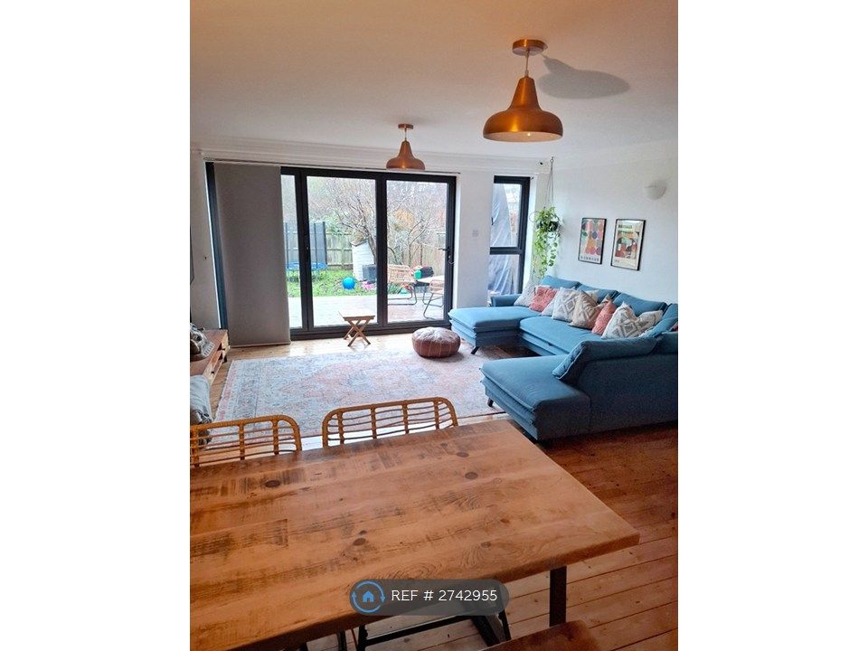 Property photo 1 of 27 Living And Dining Room