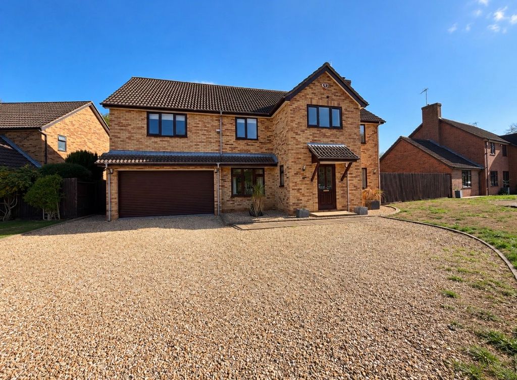 Property photo 2 of 41