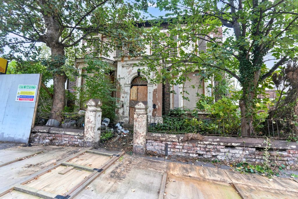 Property photo 2 of 23 58 Grey Road, Liverpool, Merseyside, L9 1Ay