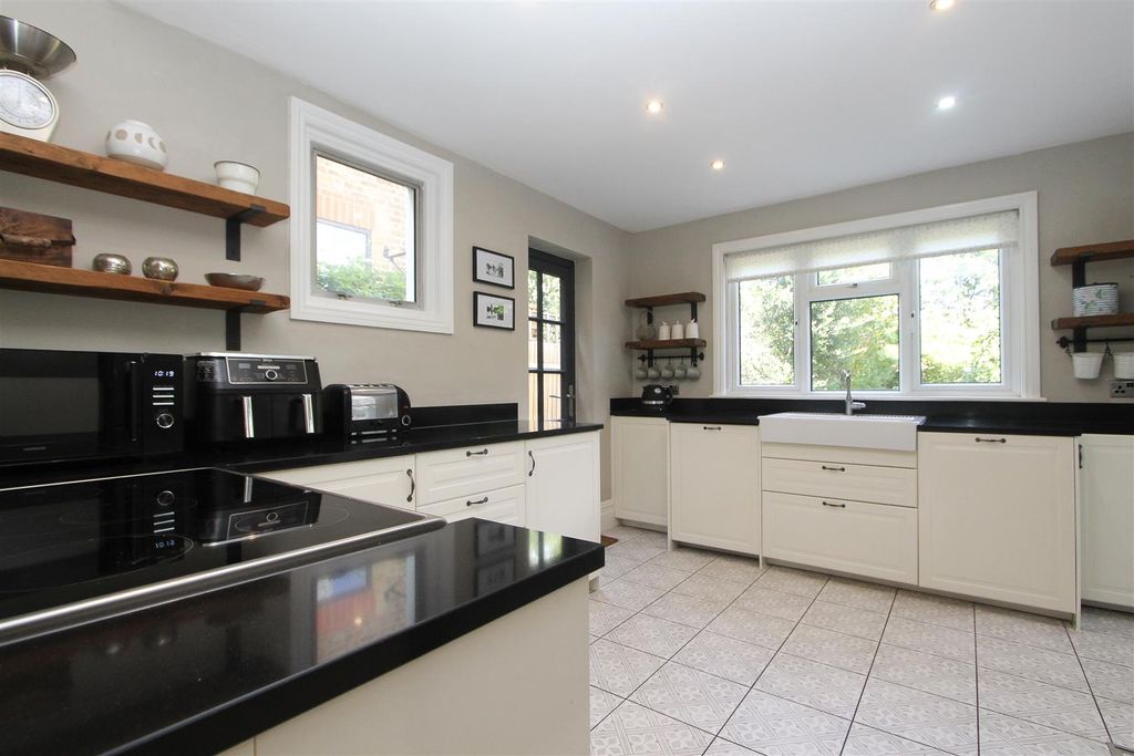 Property photo 3 of 36 Img_0488.Jpg