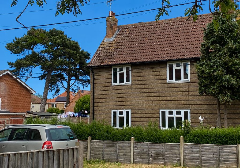 Property photo 1 of 2