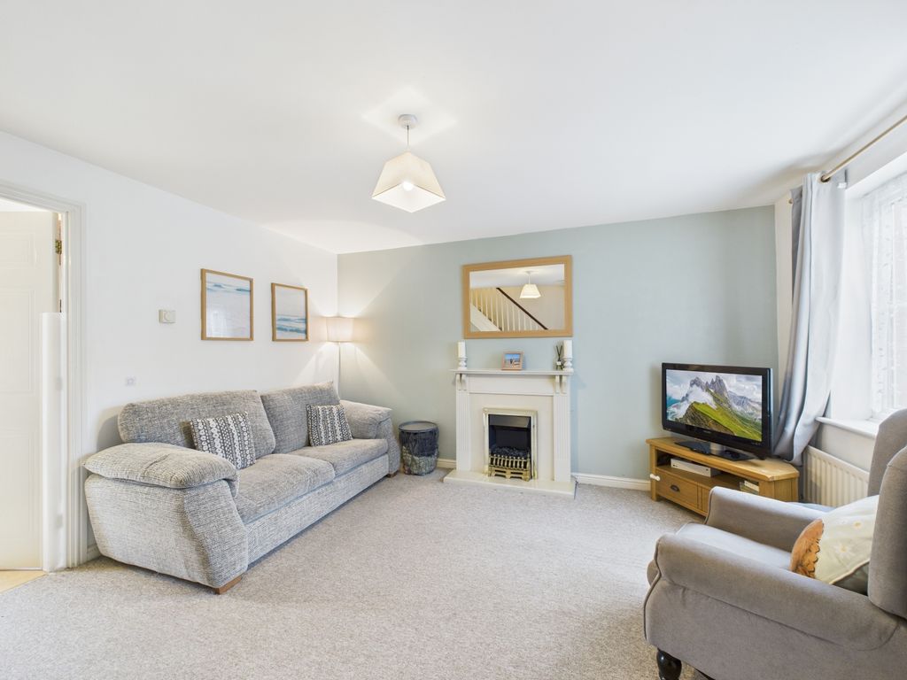 Property photo 3 of 25 Cam02023G0-Pr0173-Still027