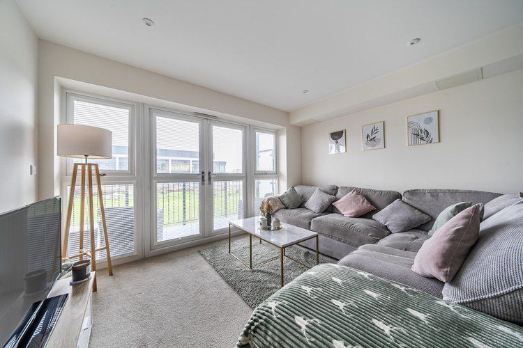 Property photo 3 of 19