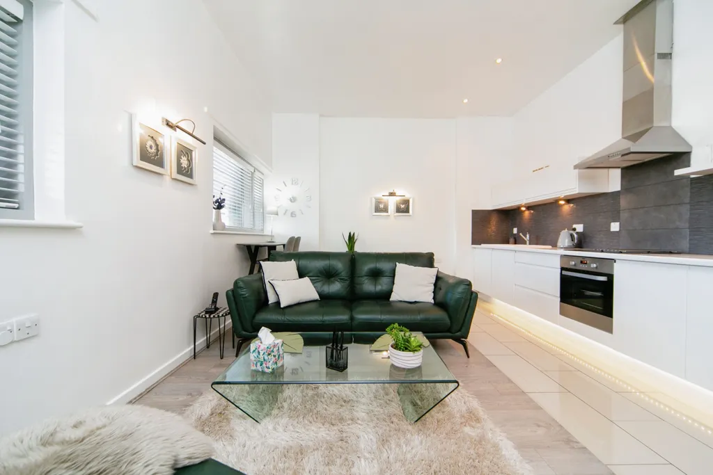 Apartment in Liverpool, Islington, Vauxhall - View 3