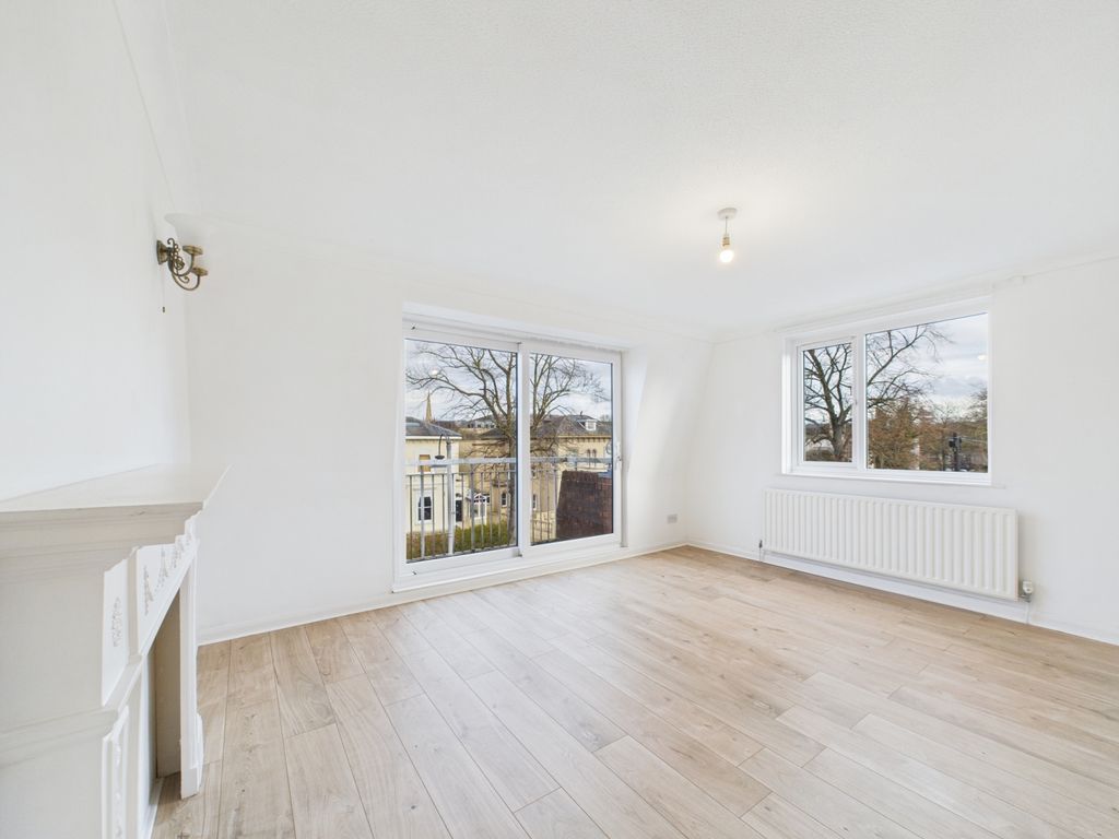 Property photo 1 of 8 Cam01740G0-Pr0496-Still002